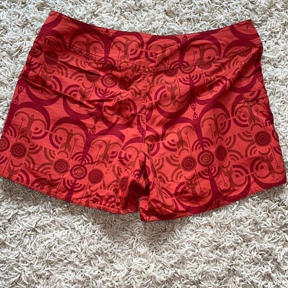 Patagonia Woman Board Shorts Hiking Geometric Print Burnt Orange Sz 6 - Picture 7 of 13